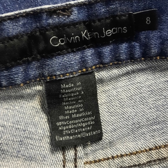 Calvin Klein Jeans Women's Jeans - Picture 3 of 5